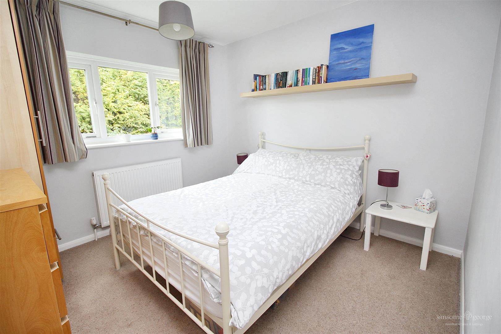 Mackay Close, Calcot, Reading